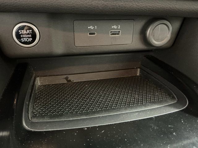 Used 2023 Nissan Rogue SV w/ SV Premium B Package image 30