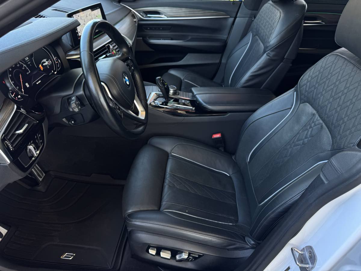 Used 2018 BMW 640i Gran Turismo xDrive w/ Luxury Seating Package AWD/4WD image 14