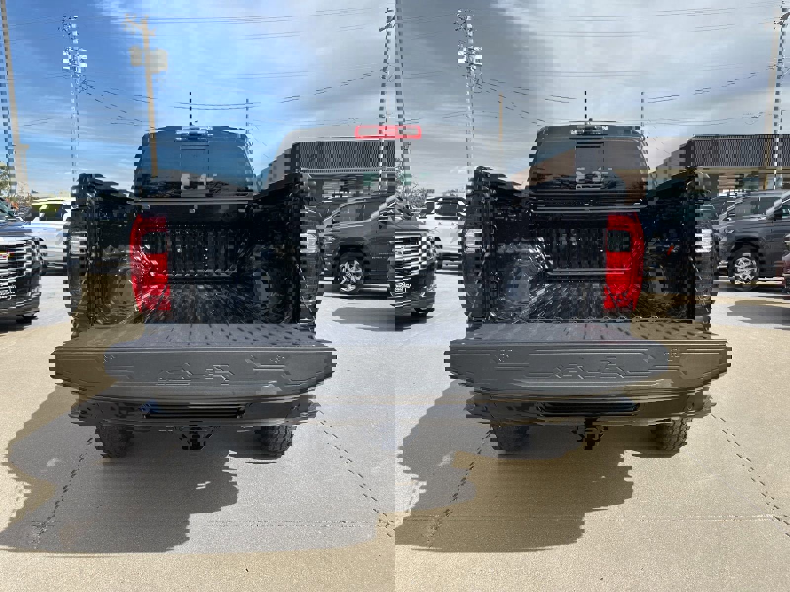 New 2026 GMC Canyon Elevation image 14