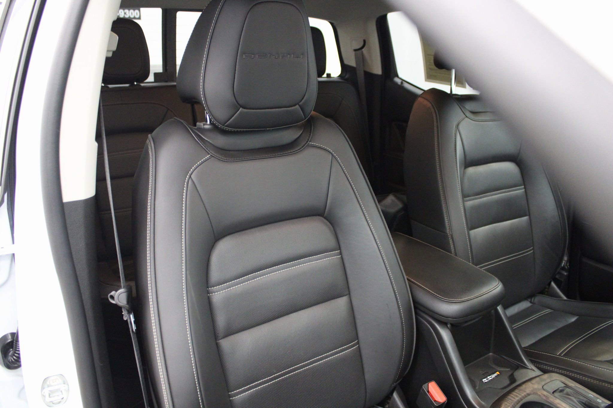 Used 2021 GMC Canyon Denali AWD/4WD image 34