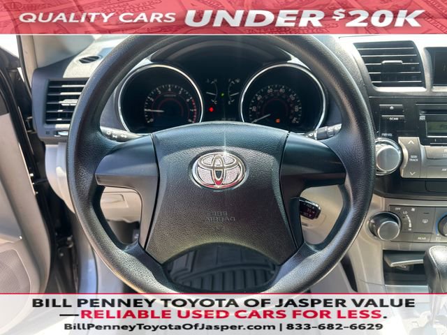 Used 2012 Toyota Highlander FWD image 12