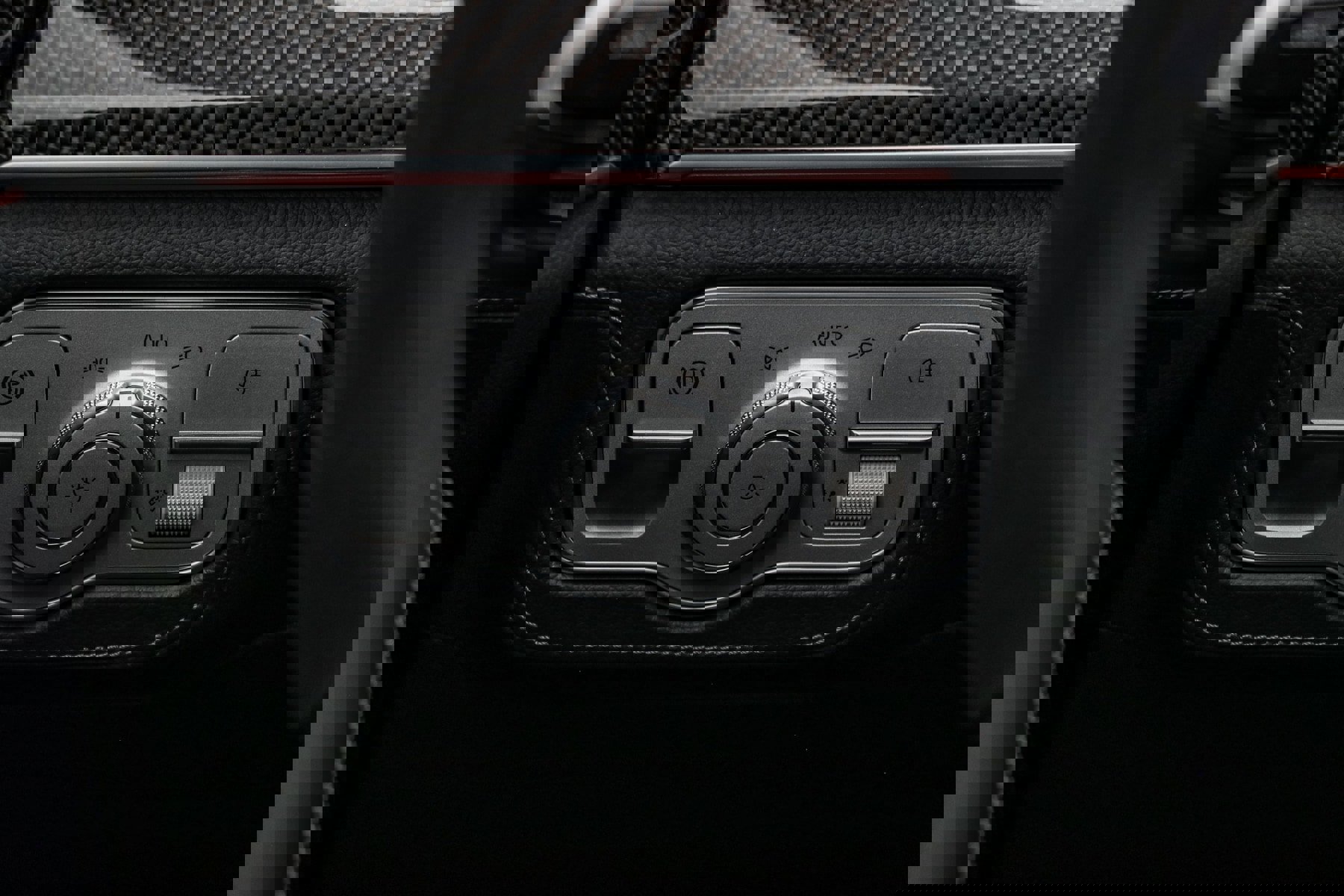 Used 2025 Mercedes-Benz GLE 53 AMG 4MATIC image 13