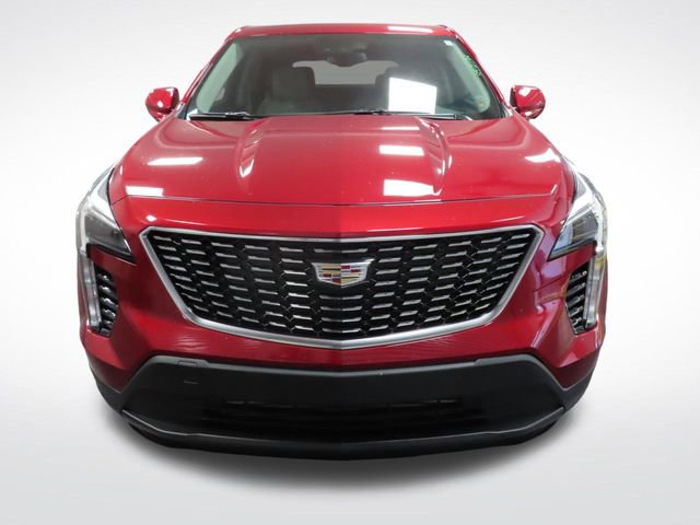 Certified 2023 Cadillac XT4 Luxury w/ Cold Weather Package FWD image 9