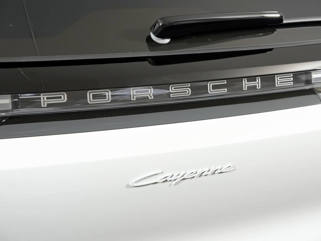 New 2026 Porsche Cayenne Electric AWD/4WD image 13