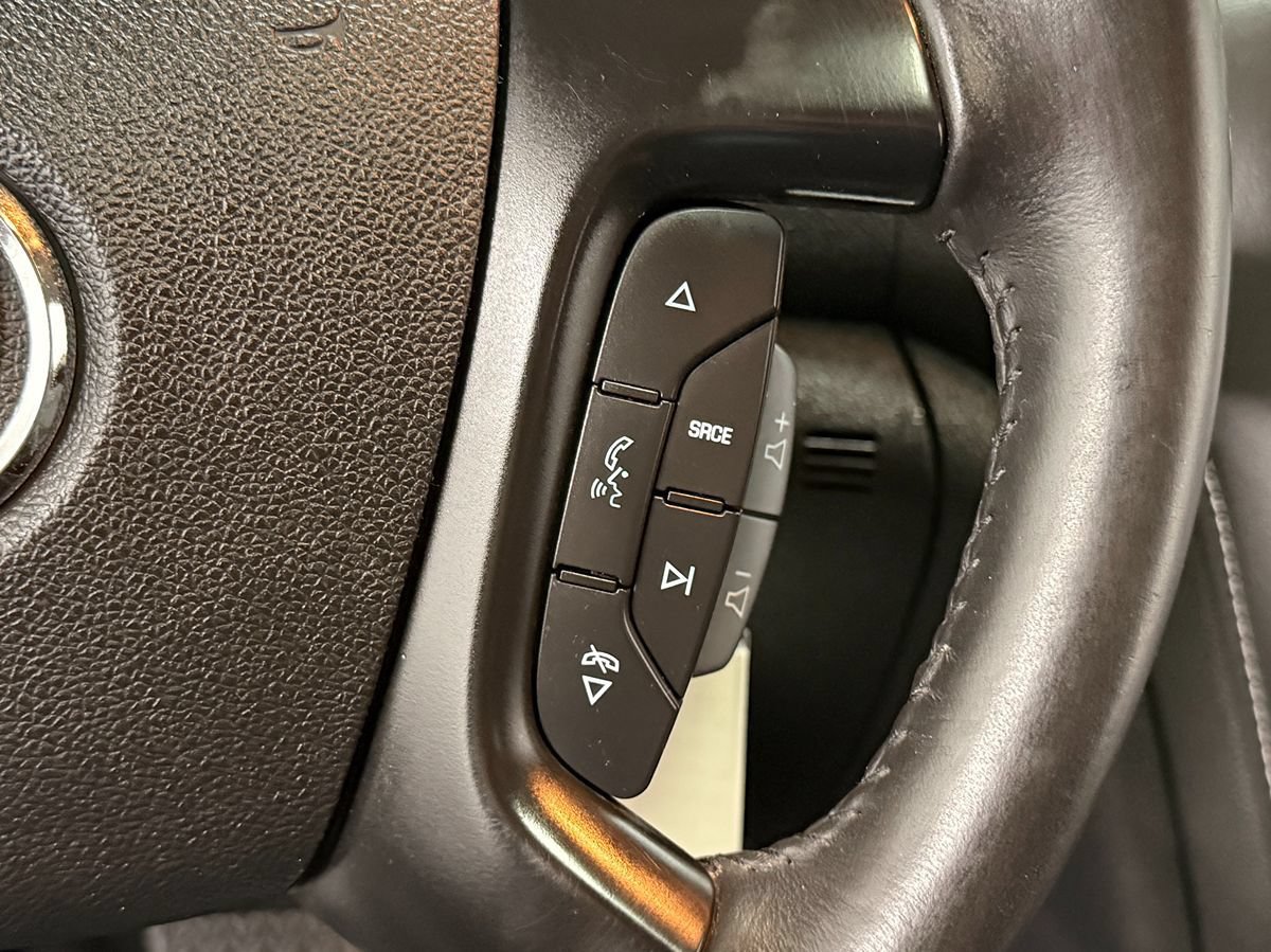 Used 2017 Buick Enclave Premium w/ Trailering Package AWD/4WD image 19