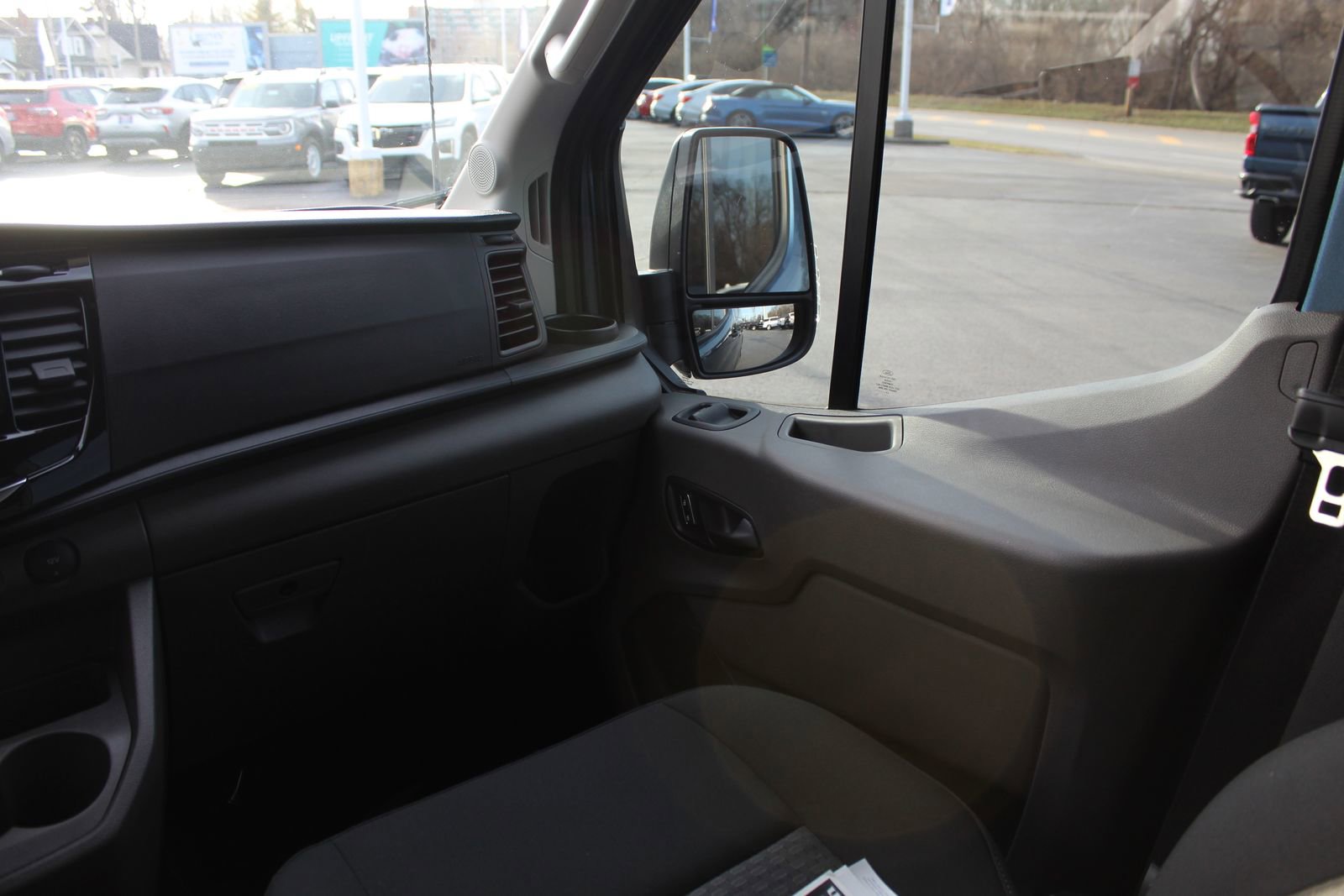 Used 2023 Ford Transit 350 XLT image 11