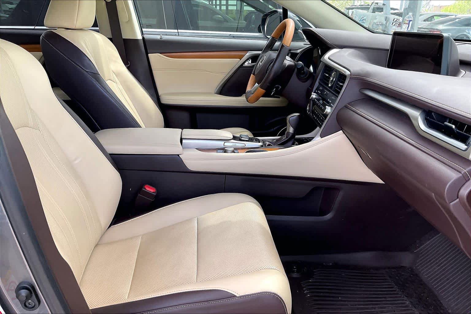 Used 2019 Lexus RX 350 AWD w/ Navigation Package image 9