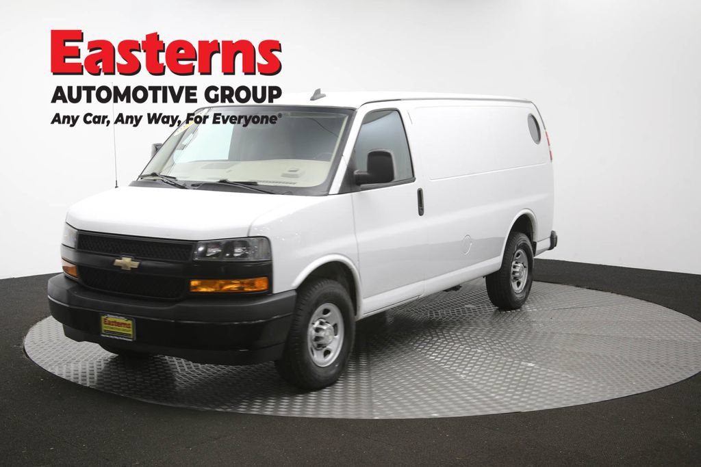 Used 2021 Chevrolet Express 3500 w/ Driver Convenience Package RWD image 51