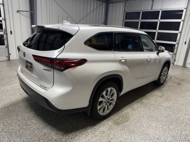 Used 2022 Toyota Highlander Limited AWD/4WD image 15