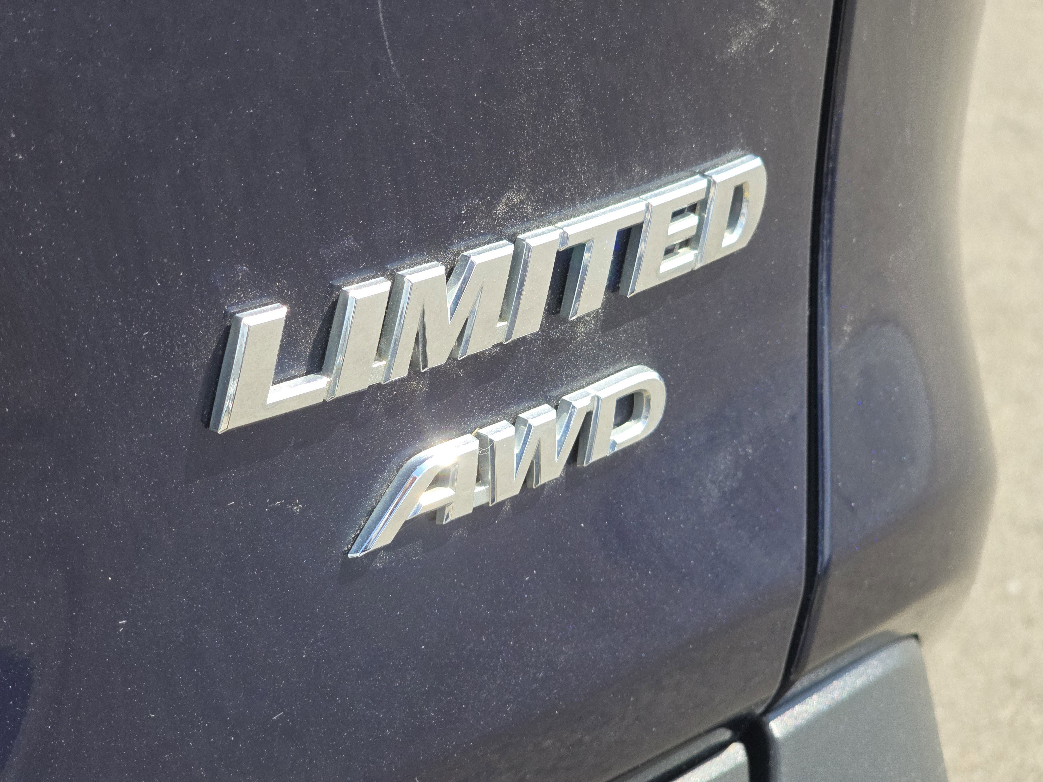 Used 2020 Toyota RAV4 Limited image 12