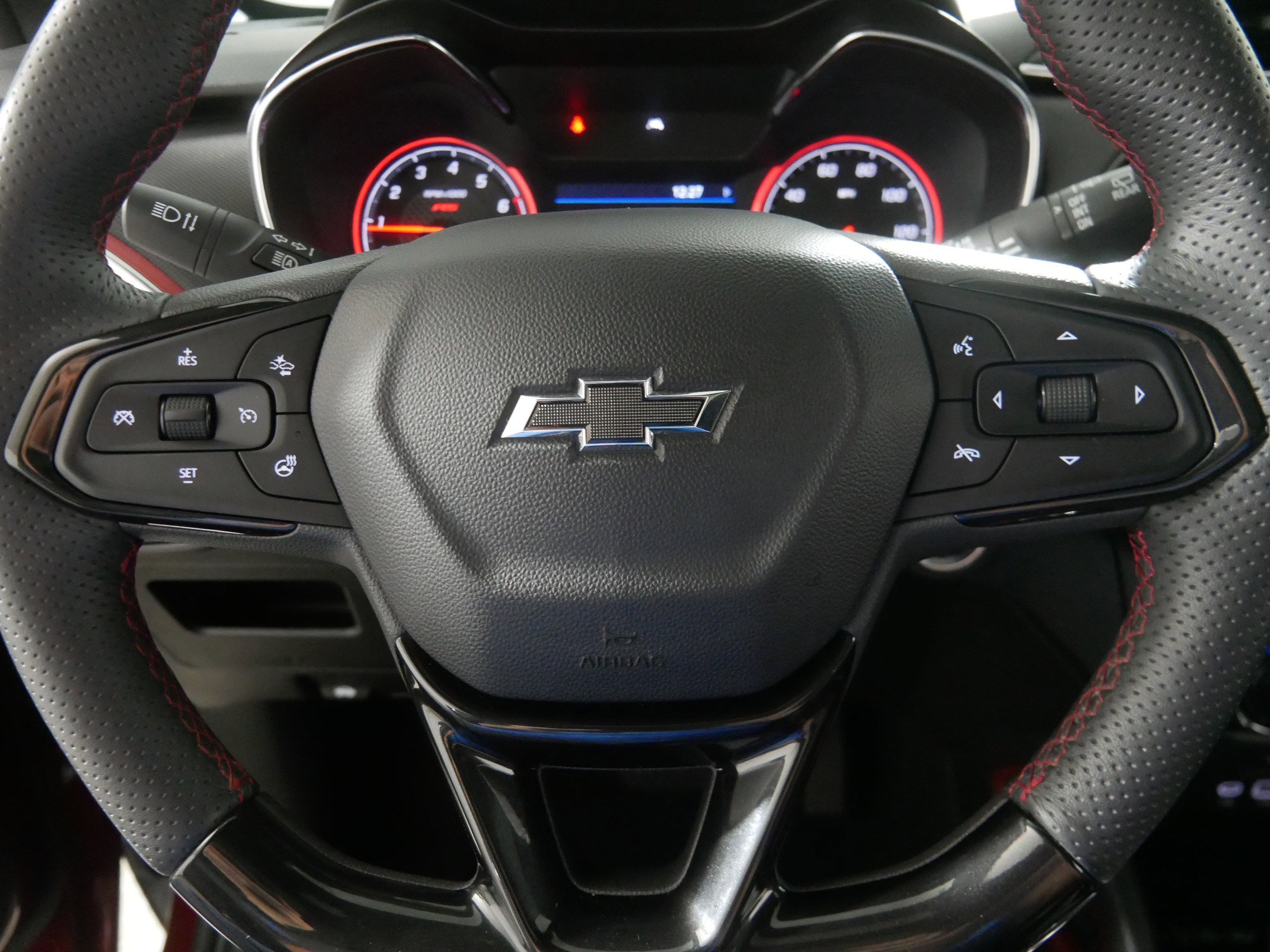 Certified 2023 Chevrolet TrailBlazer RS w/ Sun and Liftgate Package image 25