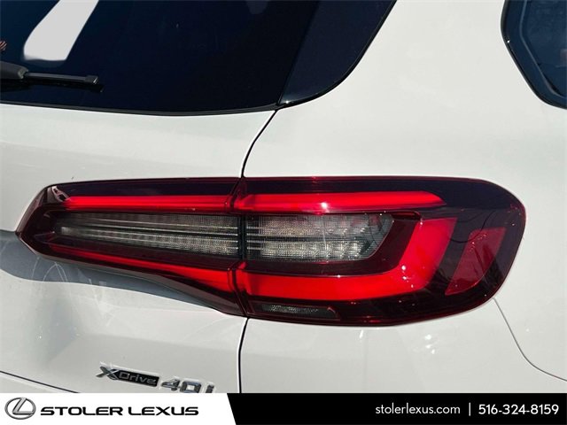 Used 2021 BMW X5 xDrive40i w/ M Sport Package image 15