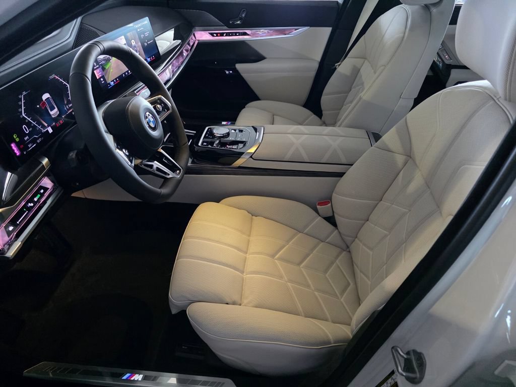 New 2026 BMW 740i w/ Executive Package RWD image 7