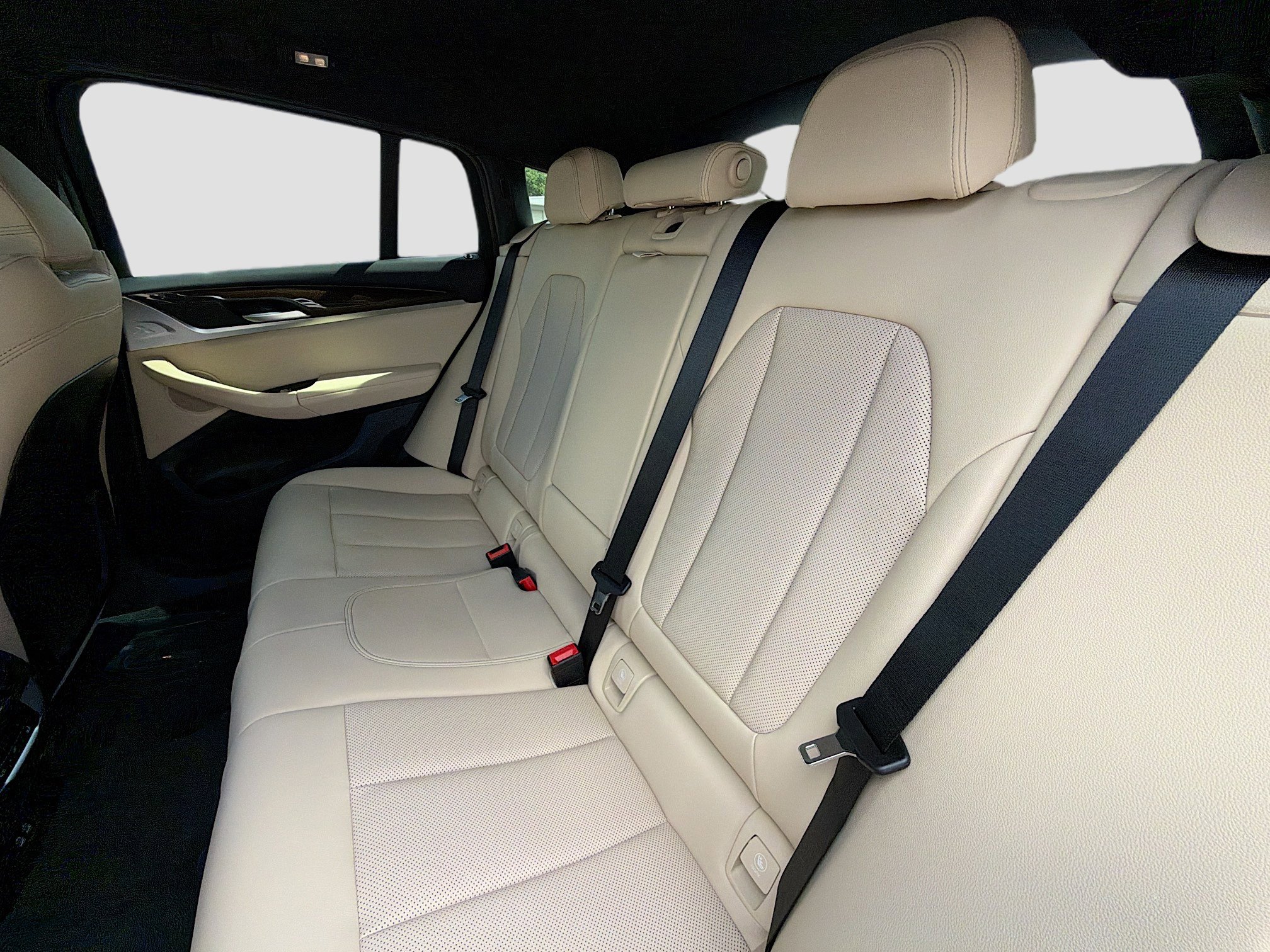 Used 2025 BMW X4 xDrive30i image 21