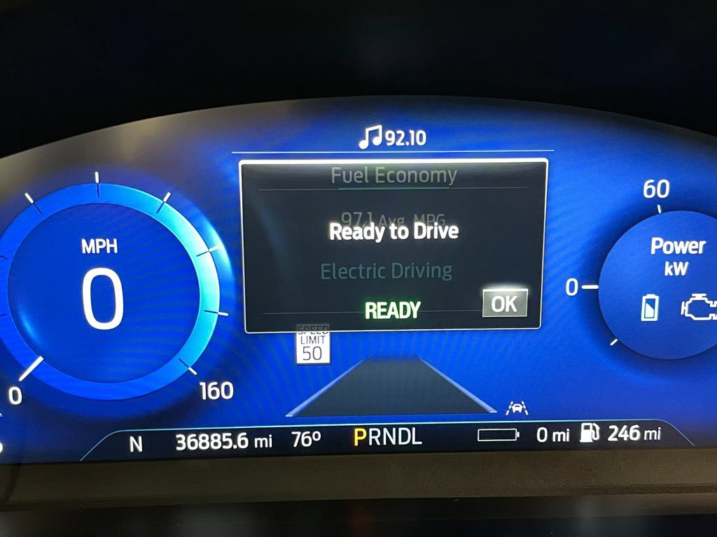 Used 2021 Ford Escape SEL w/ Technology Package FWD image 29