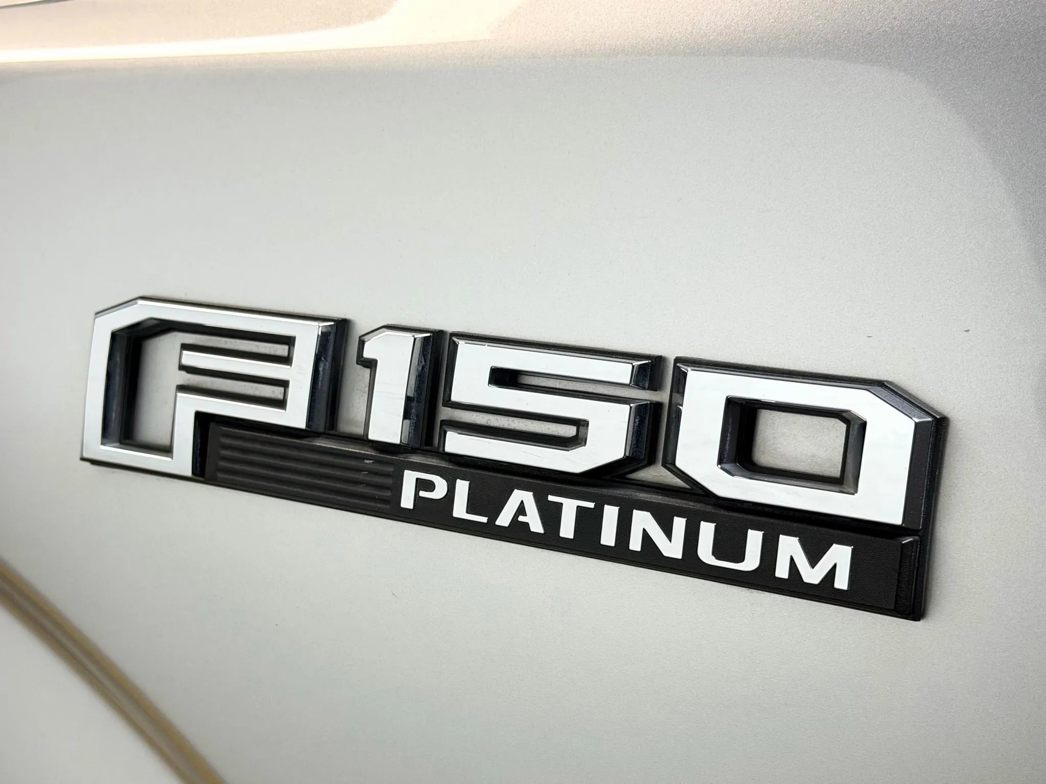 Used 2019 Ford F150 Platinum image 11