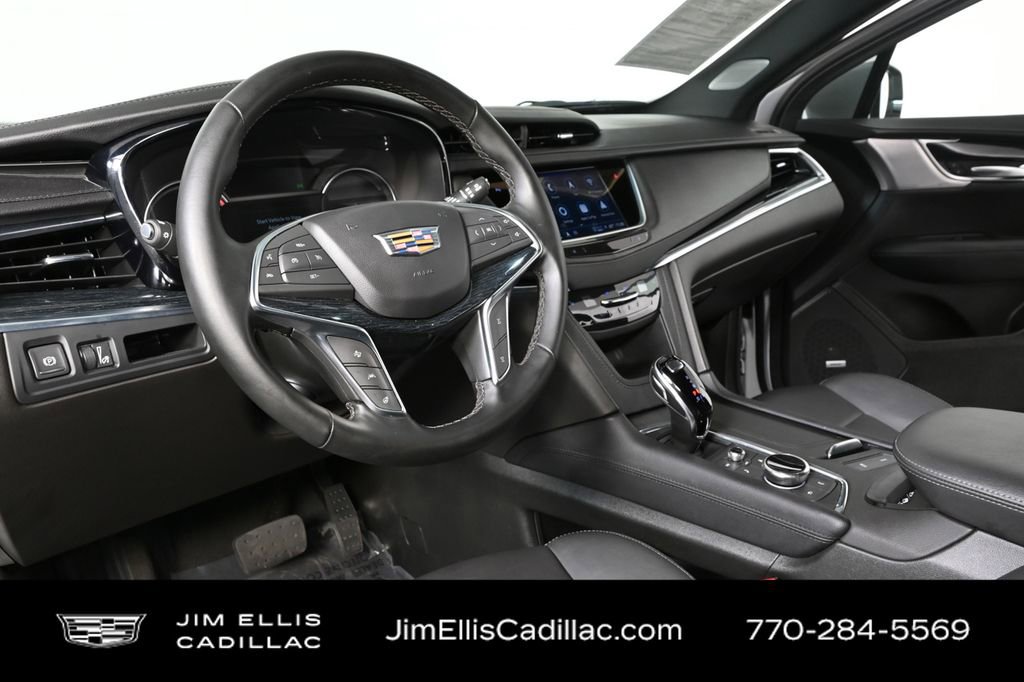 Certified 2025 Cadillac XT5 Premium Luxury image 4