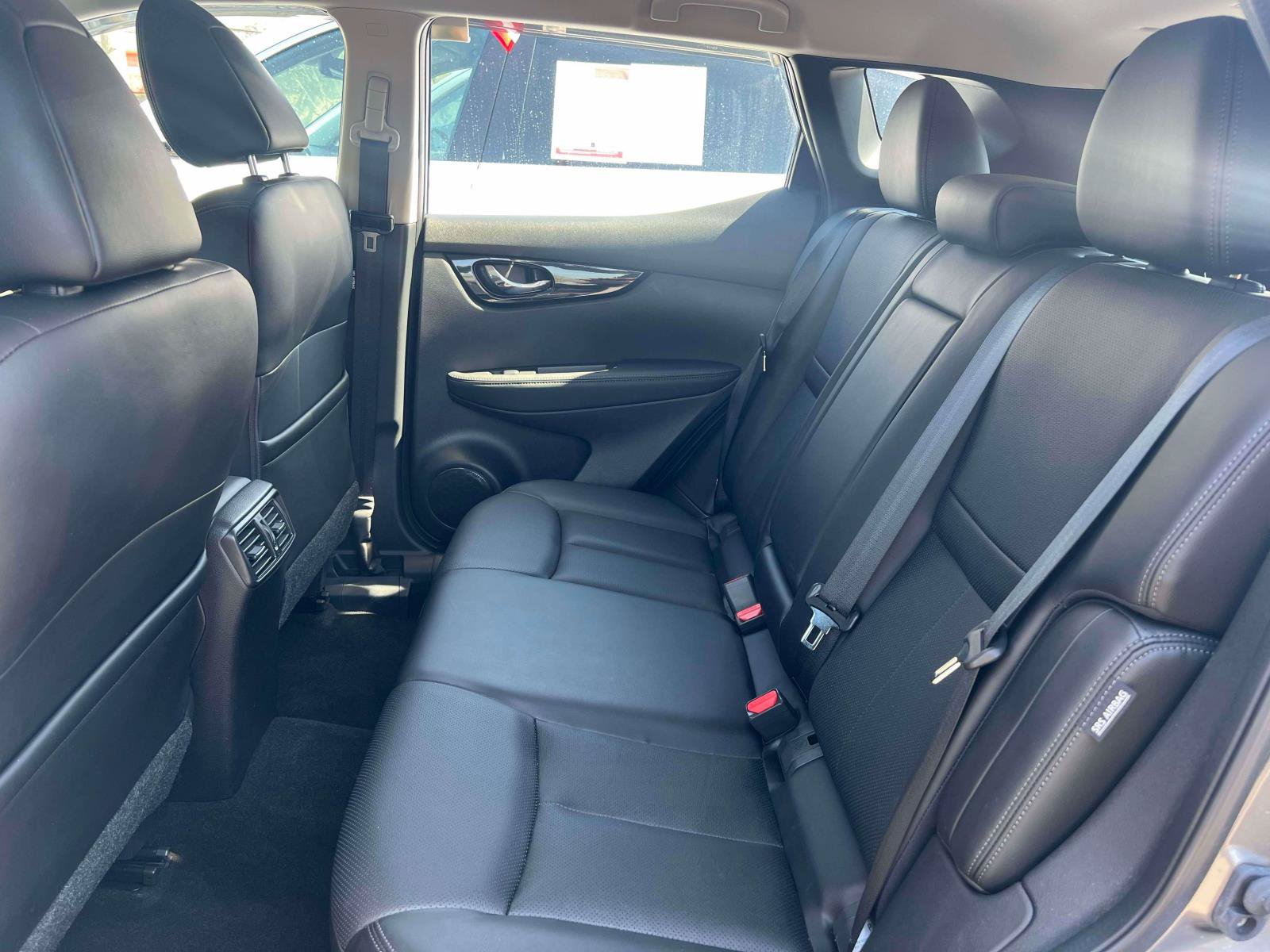 Used 2022 Nissan Rogue Sport SL AWD/4WD image 25
