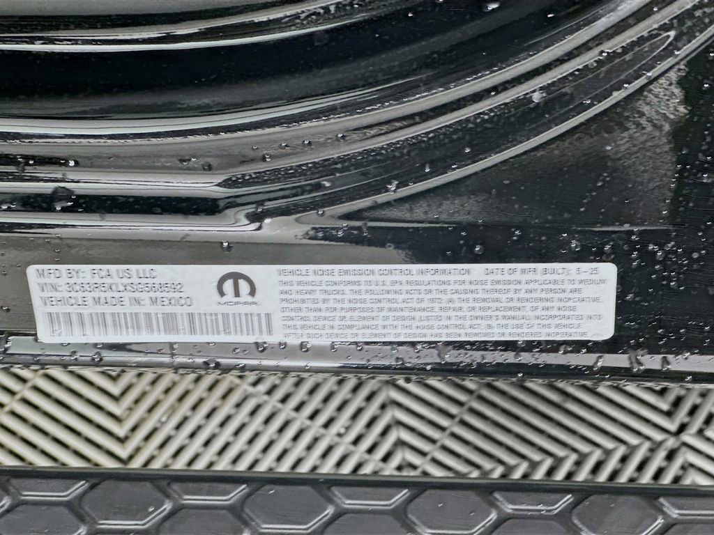 New 2025 RAM 2500 Laramie image 19