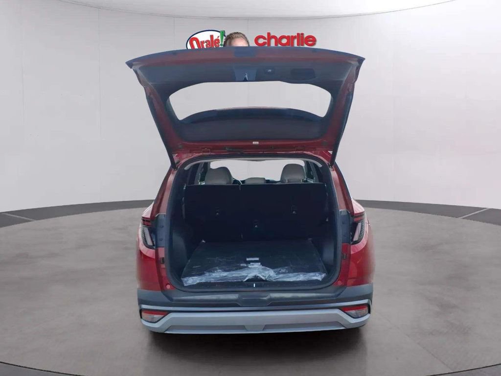 Used 2025 Hyundai Tucson SEL FWD image 10