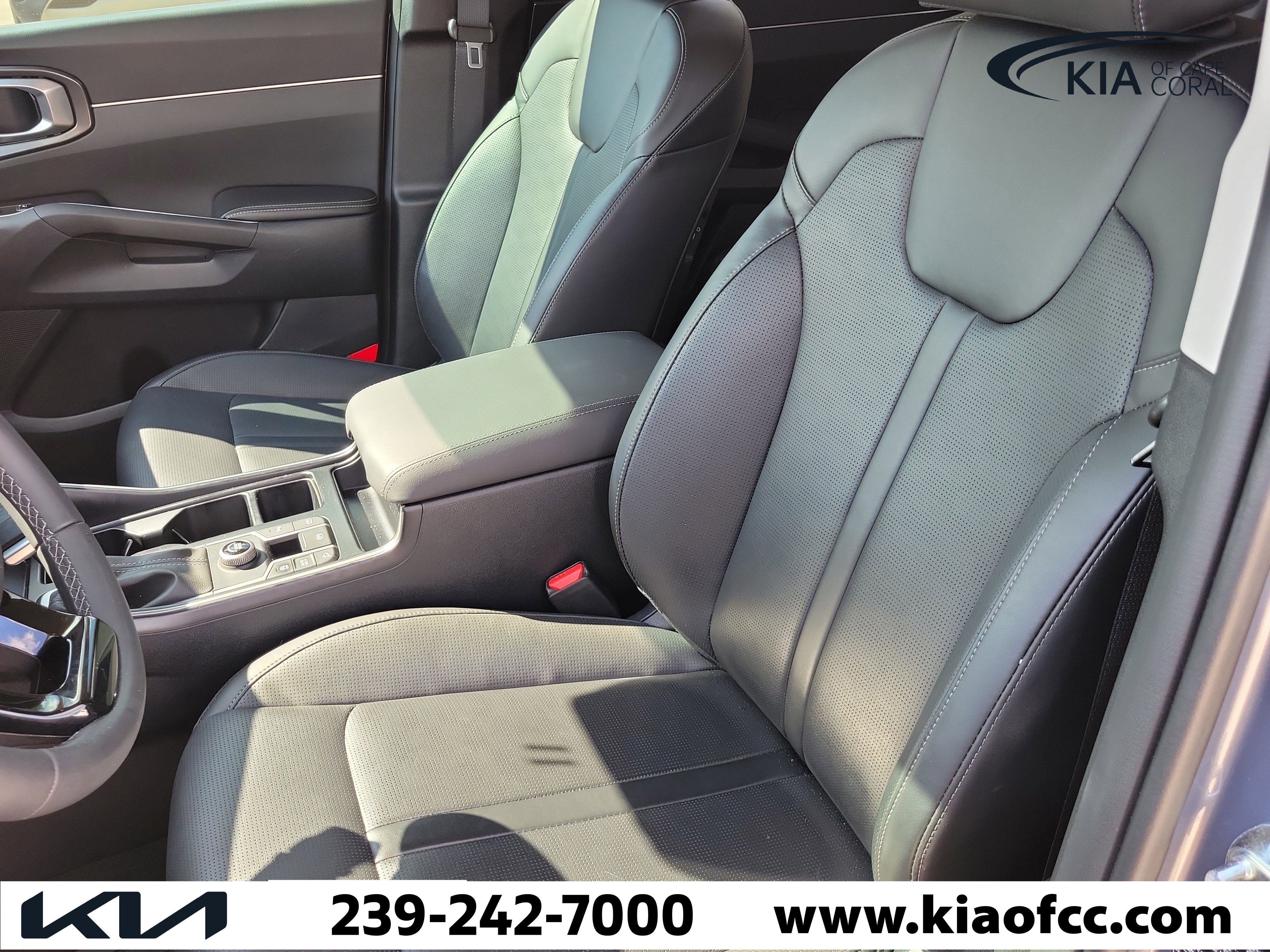 Certified 2025 Kia Sorento S FWD image 18