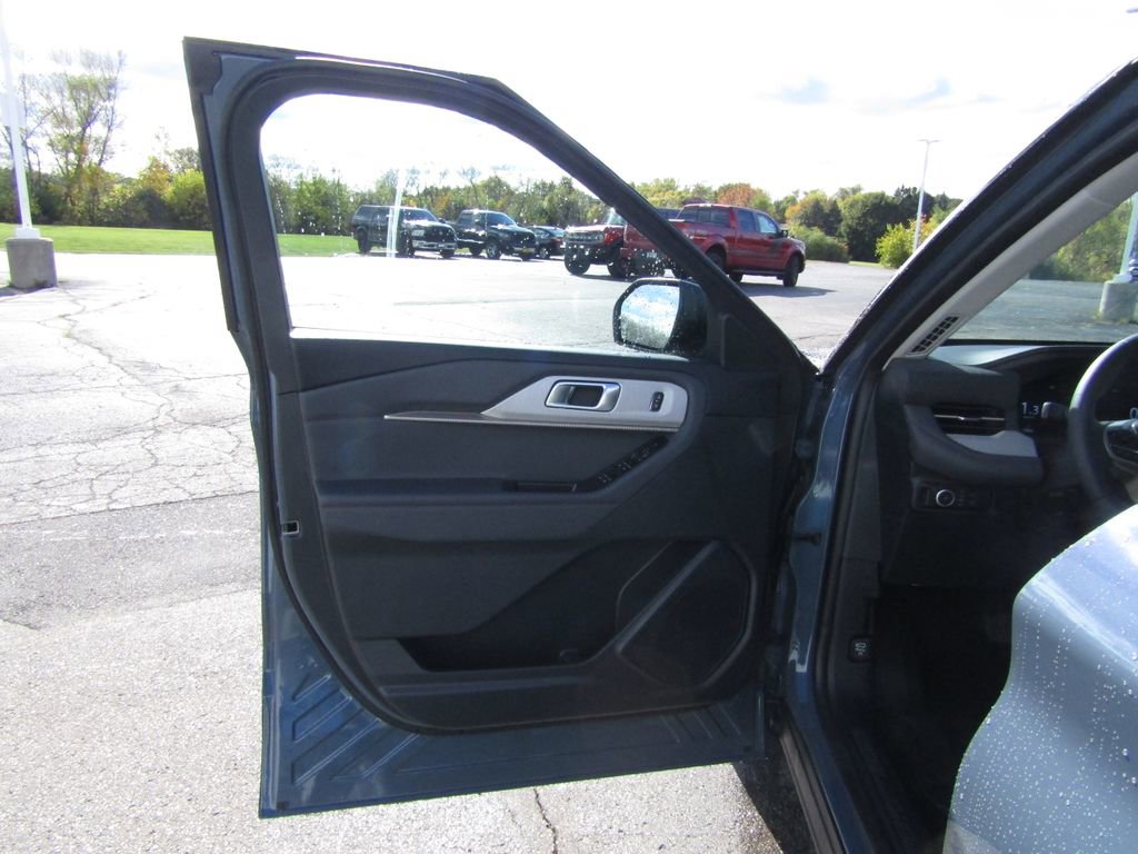 New 2026 Ford Explorer Active image 20