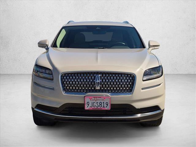 Used 2023 Lincoln Nautilus AWD image 2