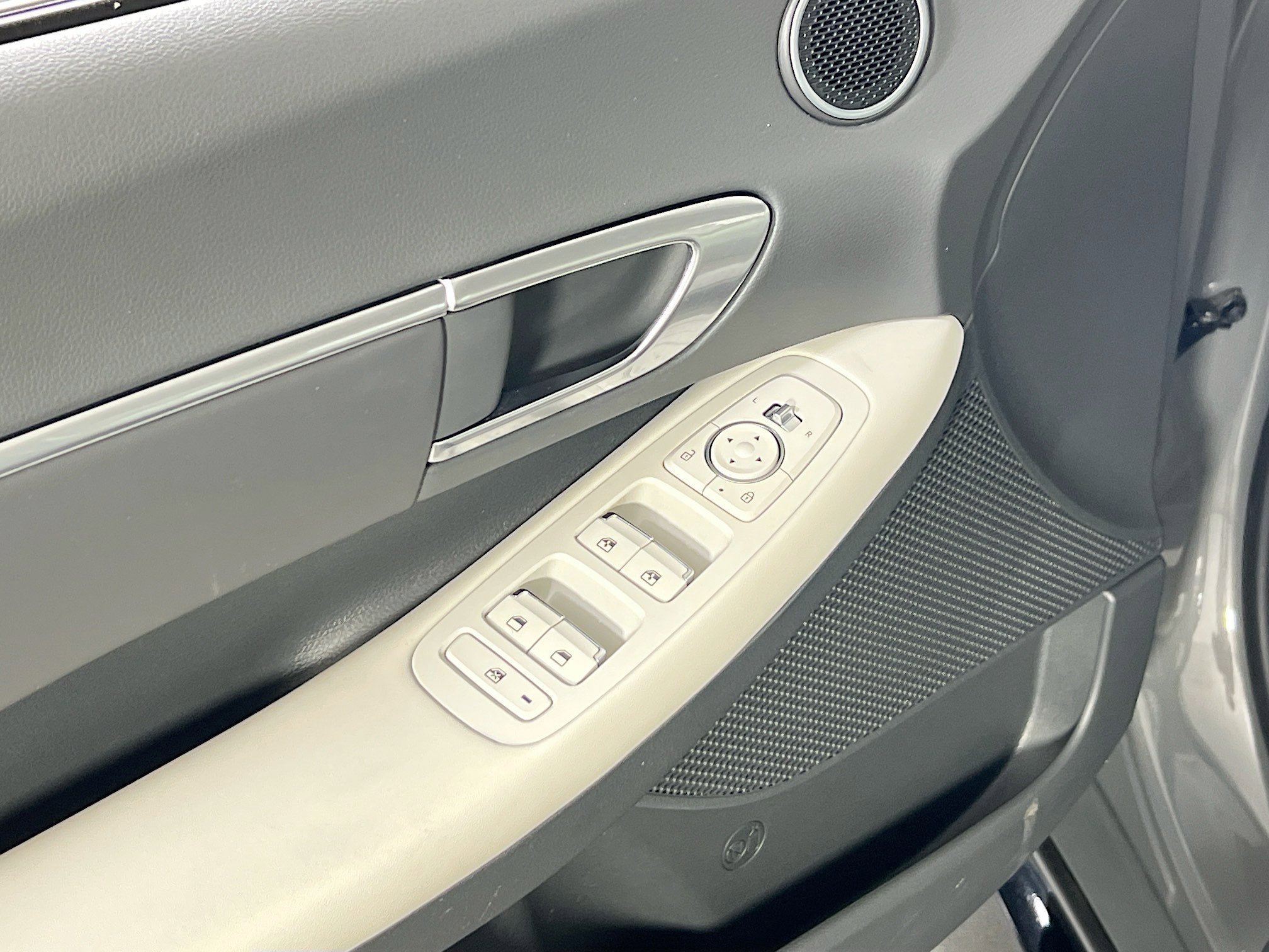 Used 2023 Hyundai Sonata SEL w/ Convenience Package image 18