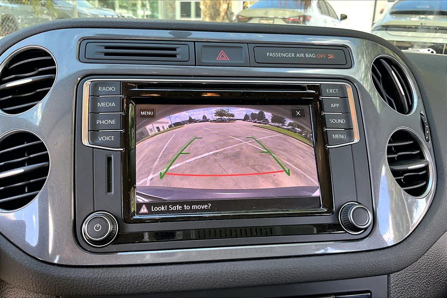 Used 2018 Volkswagen Tiguan Limited w/ Premium Package AWD/4WD image 25