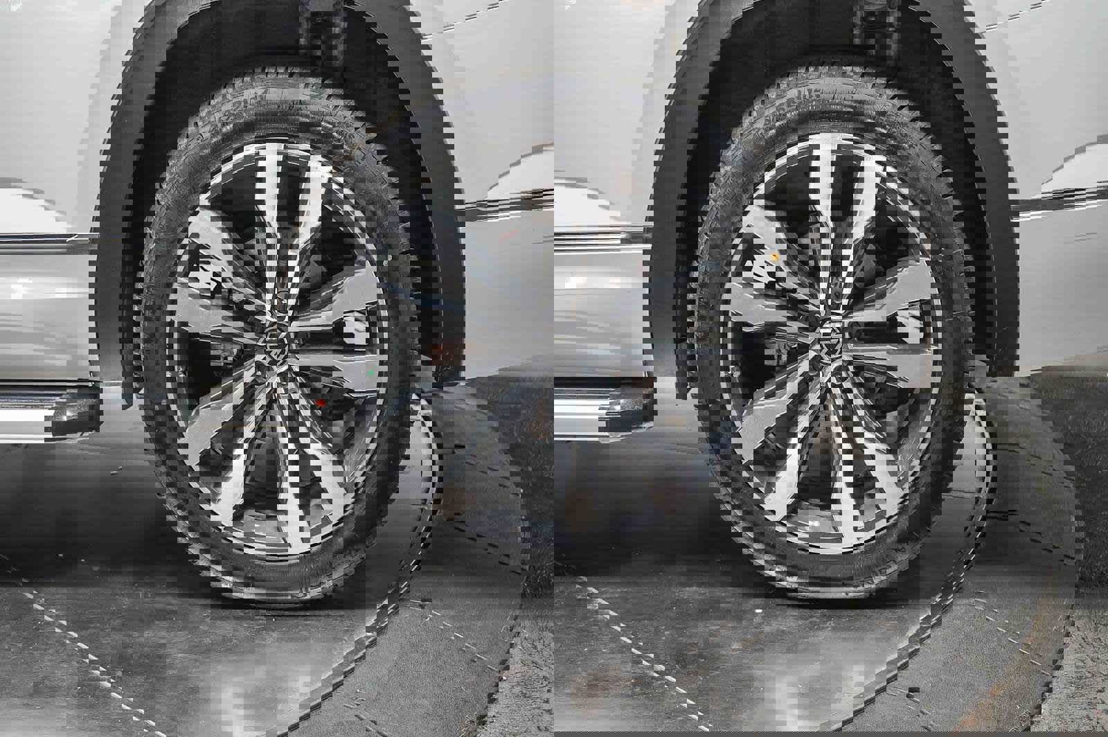 Used 2021 Volkswagen Atlas SEL R-Line image 11