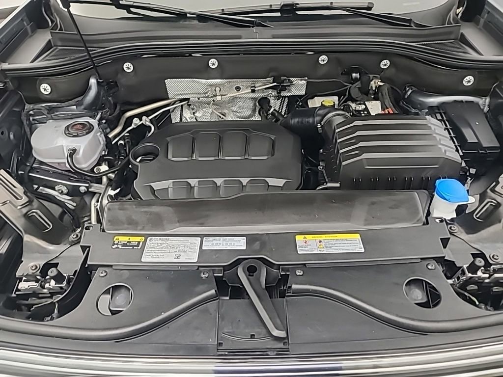 Used 2025 Volkswagen Atlas SE image 38