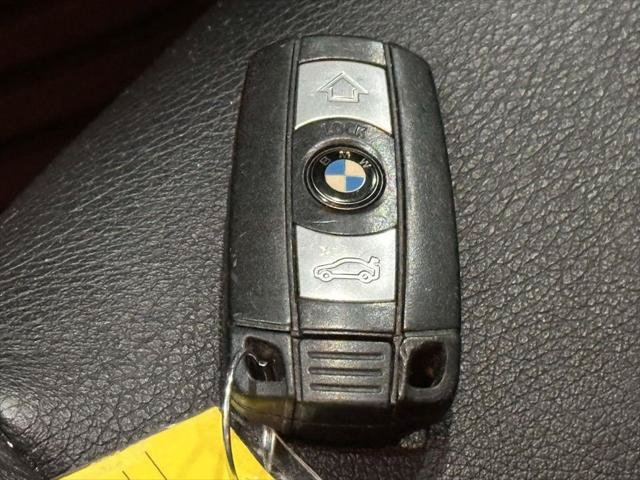 Used 2011 BMW 328i xDrive Sedan AWD/4WD image 27