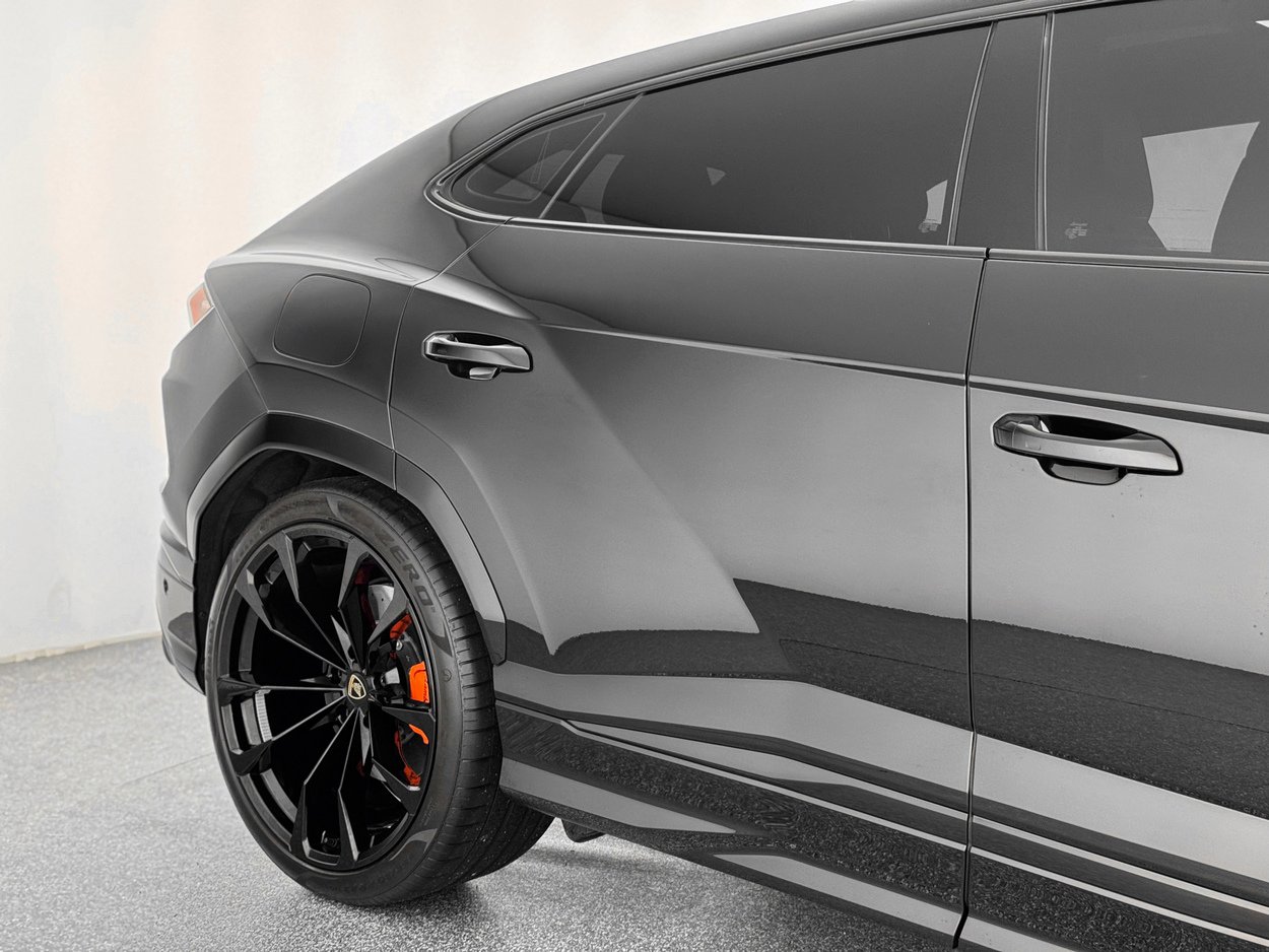 Used 2022 Lamborghini Urus image 41