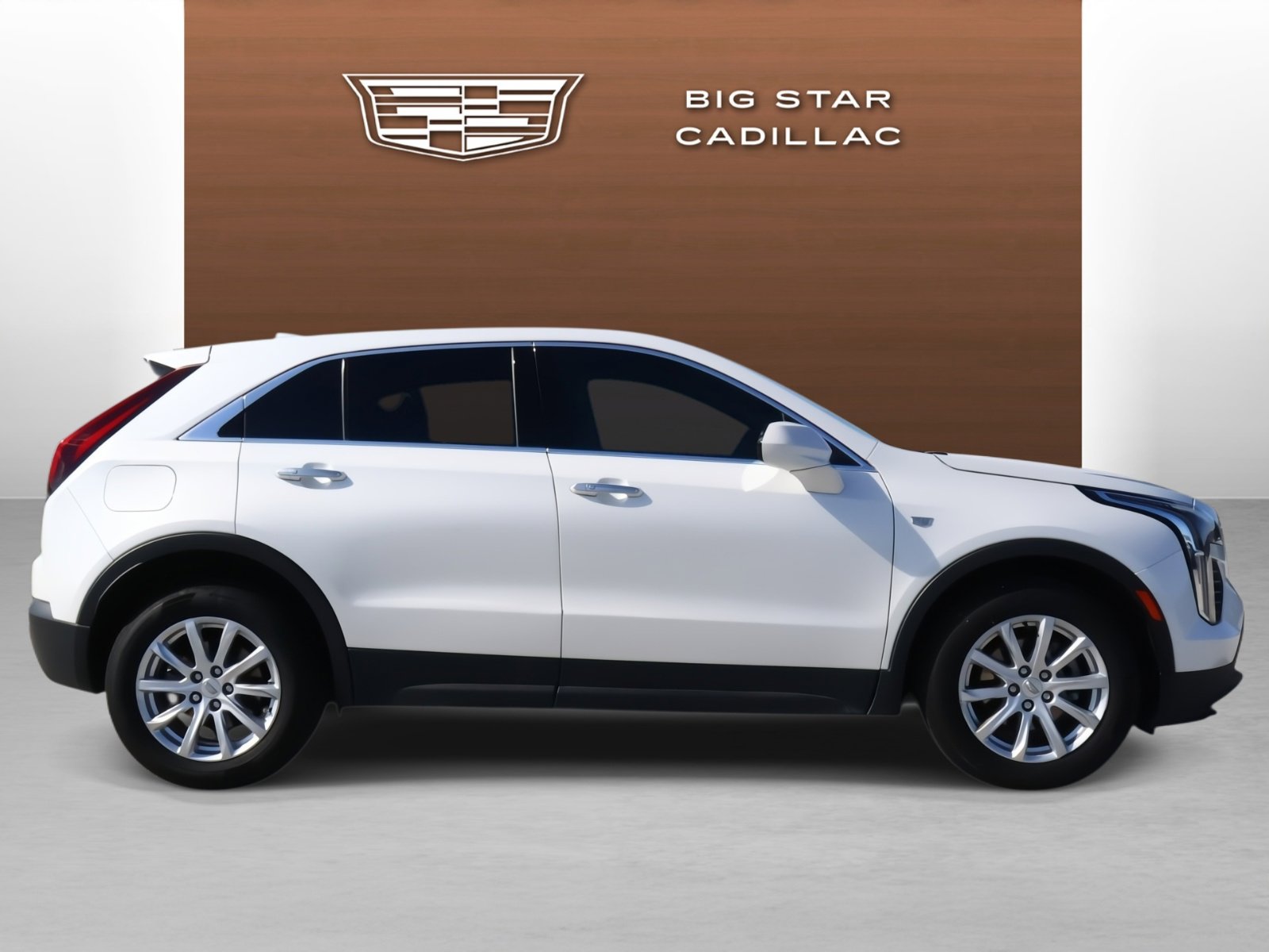 Used 2023 Cadillac XT4 Luxury image 6