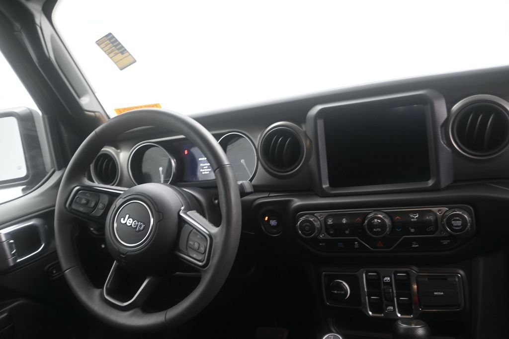 Used 2023 Jeep Wrangler Unlimited w/ Cold Weather Group AWD/4WD image 17