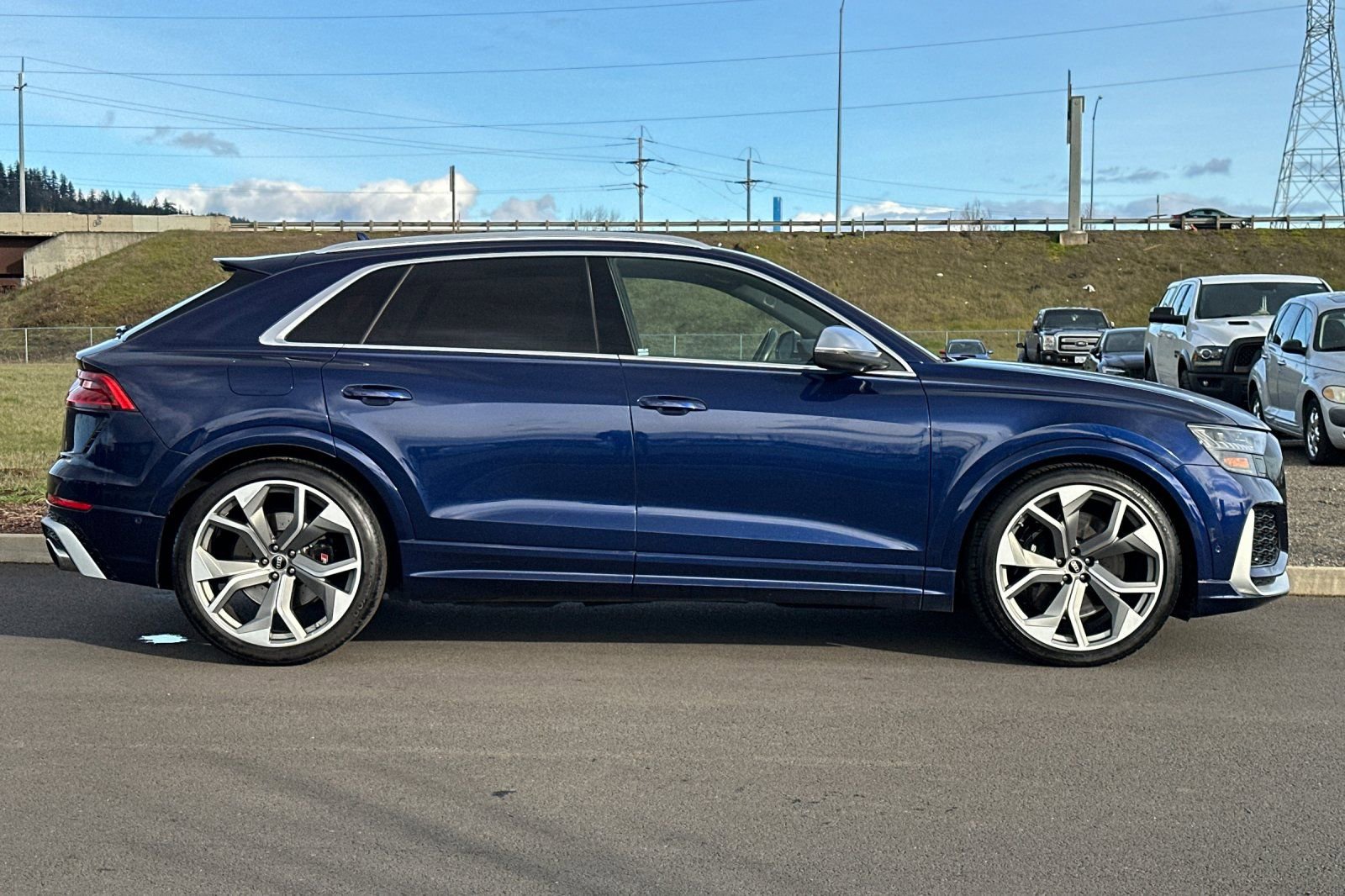 Used 2021 Audi RS Q8 w/ Executive Package AWD/4WD image 2