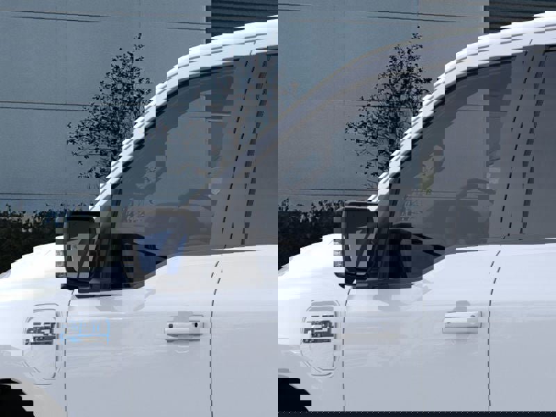 New 2025 Ford F150 Lightning Flash image 20