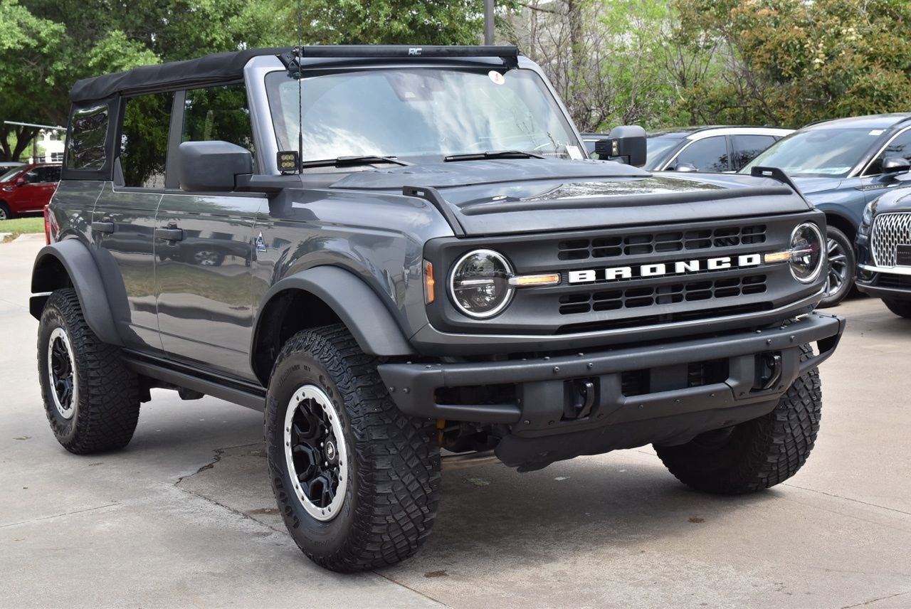 Certified 2021 Ford Bronco Black Diamond w/ Sasquatch Package image 4