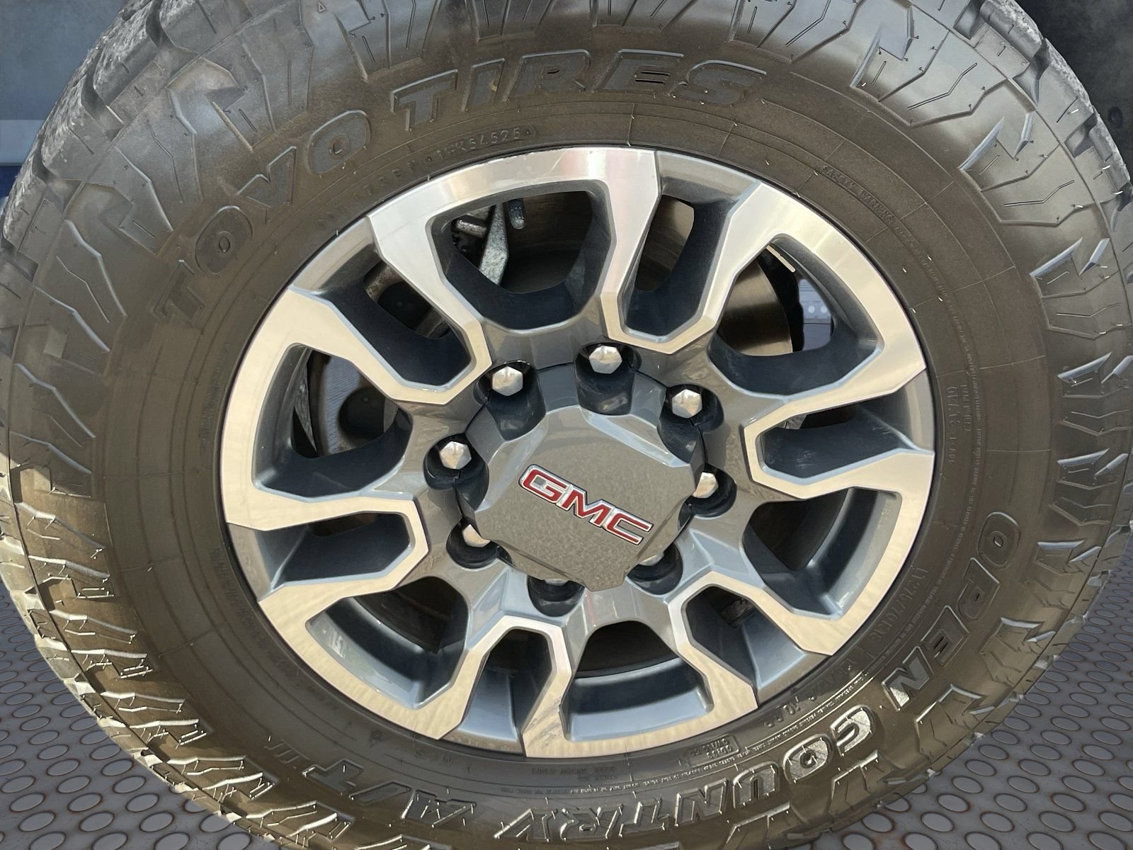 Certified 2023 GMC Sierra 2500 AT4 w/ AT4 Preferred Package AWD/4WD image 10