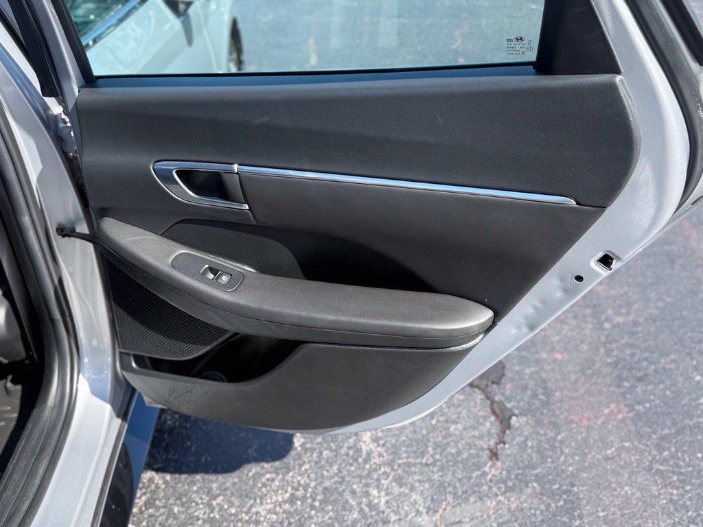 Used 2023 Hyundai Sonata SEL w/ Cargo Package FWD image 19