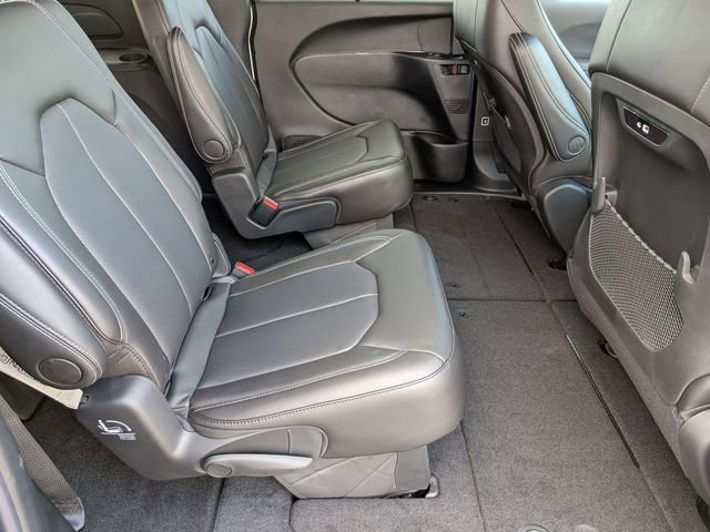 New 2026 Chrysler Pacifica Select w/ S Appearance Package image 28