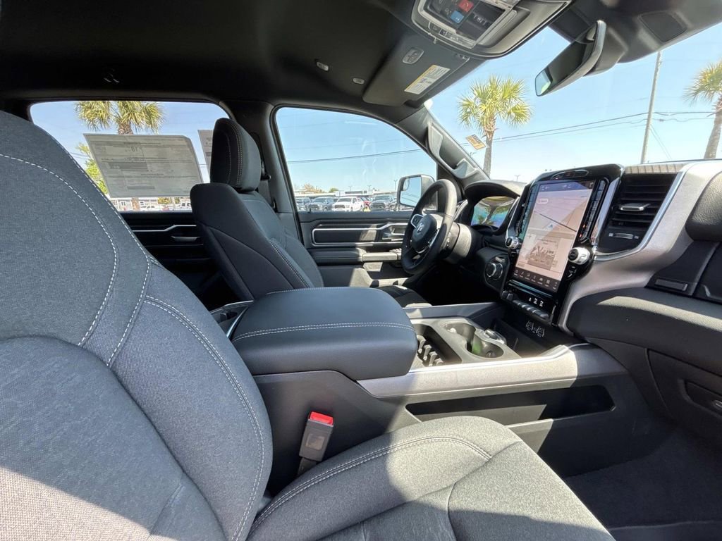 New 2026 RAM 1500 4x4 Crew Cab image 15