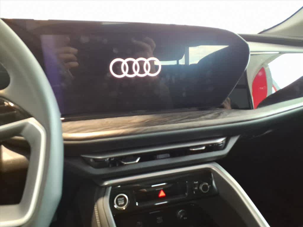 Used 2025 Audi Q5 Premium w/ Premium Plus AWD/4WD image 12