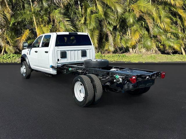 New 2026 RAM 5500 Tradesman w/ Chrome Appearance Group AWD/4WD image 3