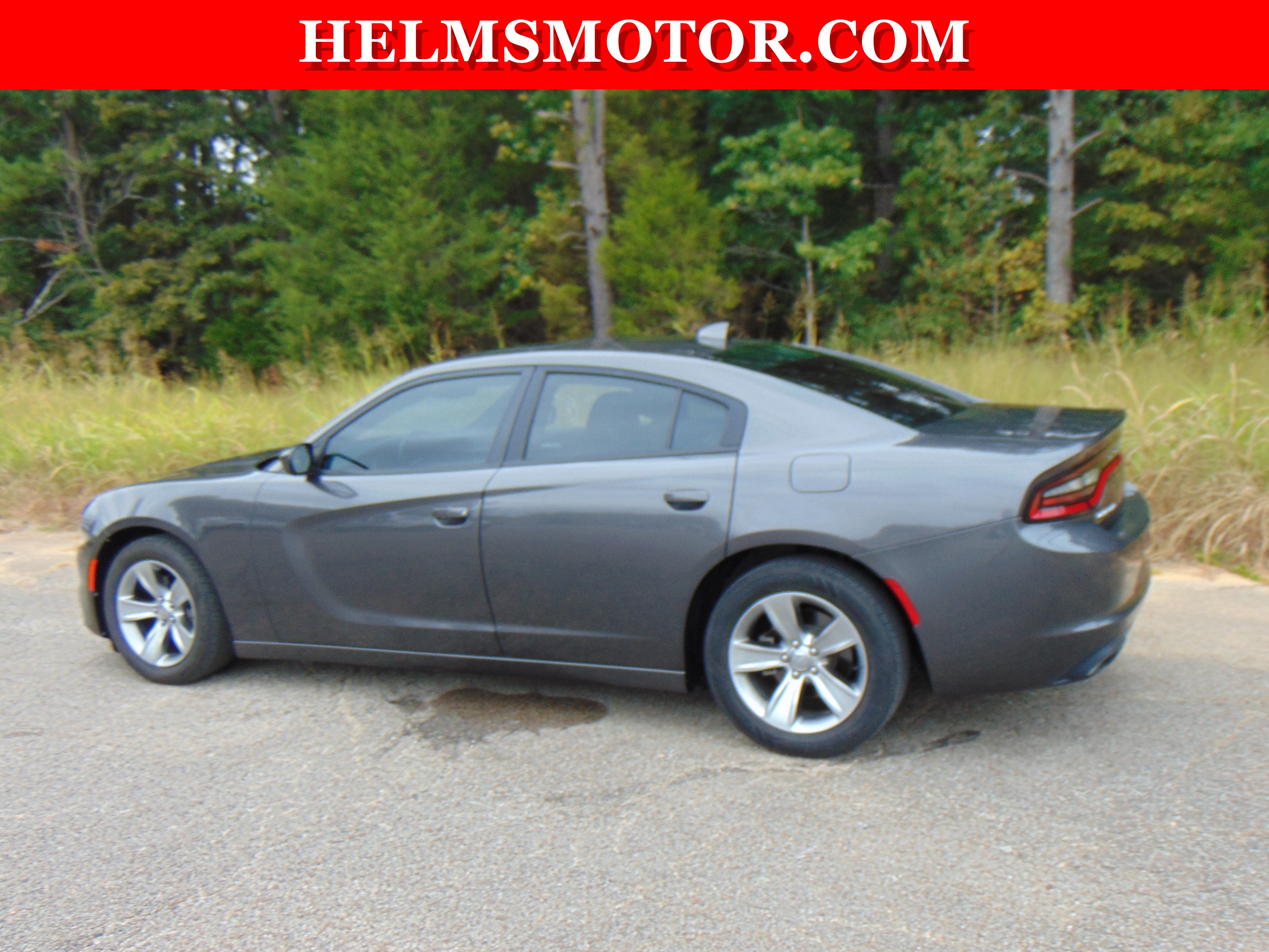 Used 2015 Dodge Charger SXT RWD image 7