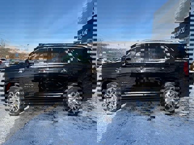 New 2026 GMC Yukon Denali w/ Denali Reserve Package image 7