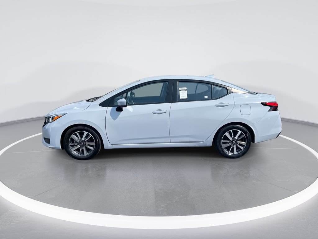 Used 2023 Nissan Versa SV FWD image 5