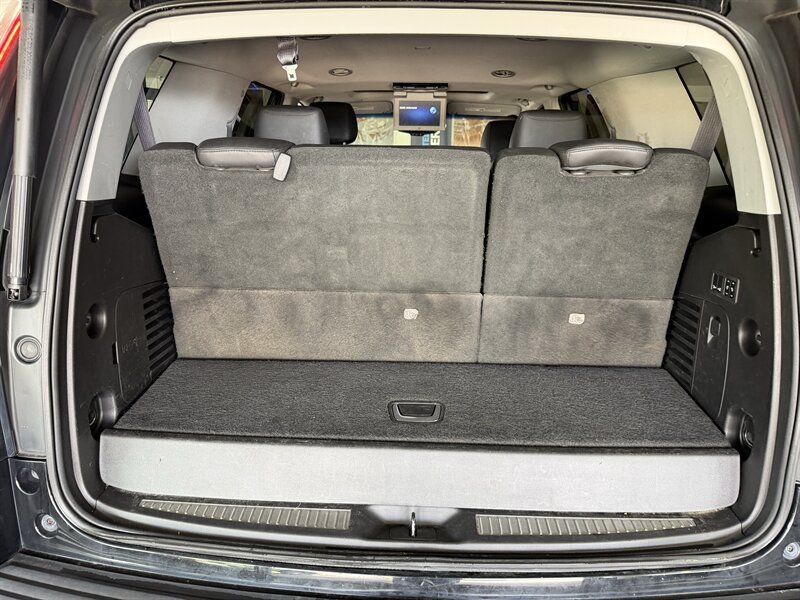 Used 2015 Cadillac Escalade Premium AWD/4WD image 37