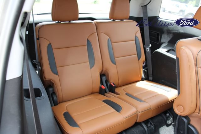 Used 2020 GMC Acadia AT4 w/ Driver Alert Package II AWD/4WD image 11