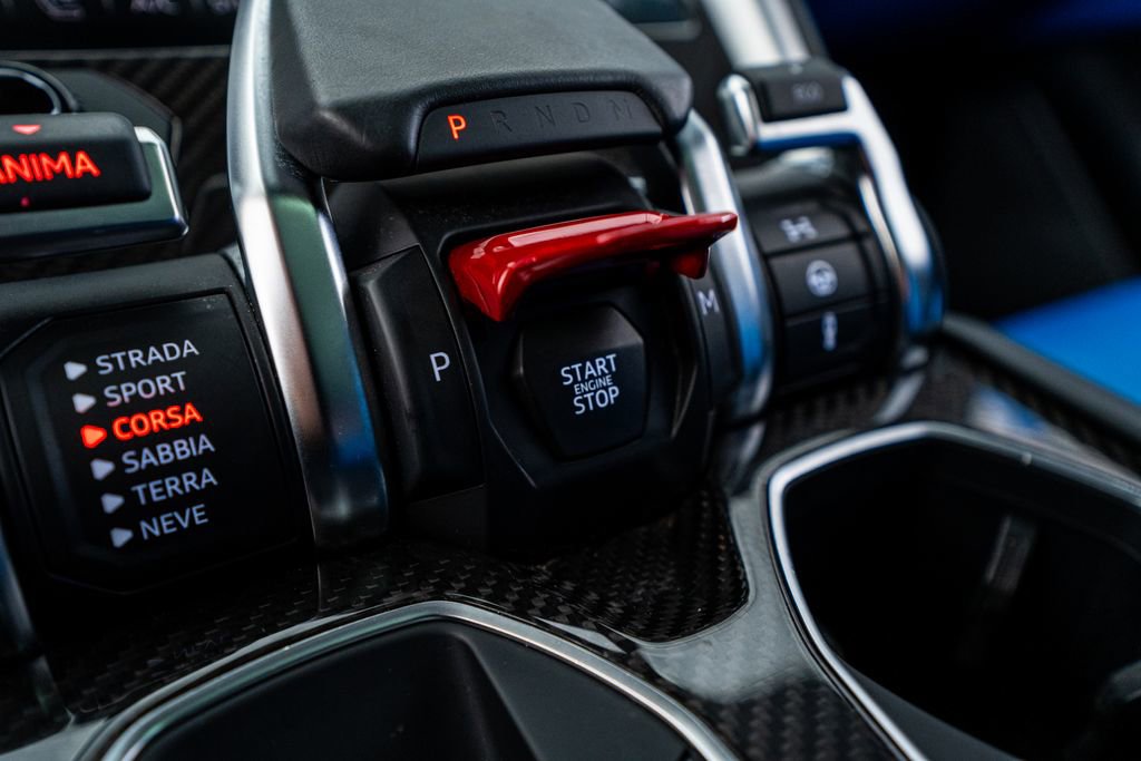 Used 2020 Lamborghini Urus image 58